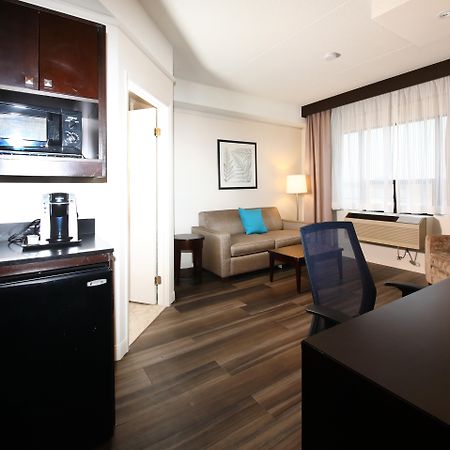 Holiday Inn Windsor - Ambassador Bridge By Ihg Luaran gambar